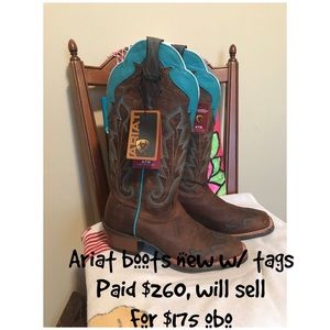 New, Ariat boots, size 8